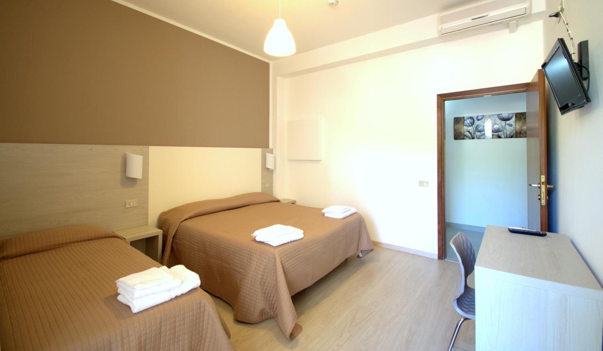 Hotel Villa Alberta Cesenatico Zimmer foto